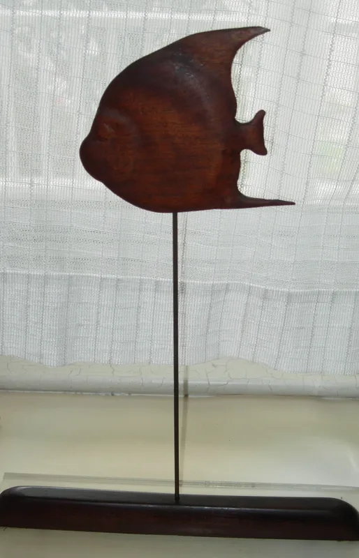 sculpture Sunfish mahogany 20 in.